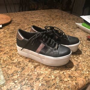 Great condition platform sneakers. Size 6 womens.